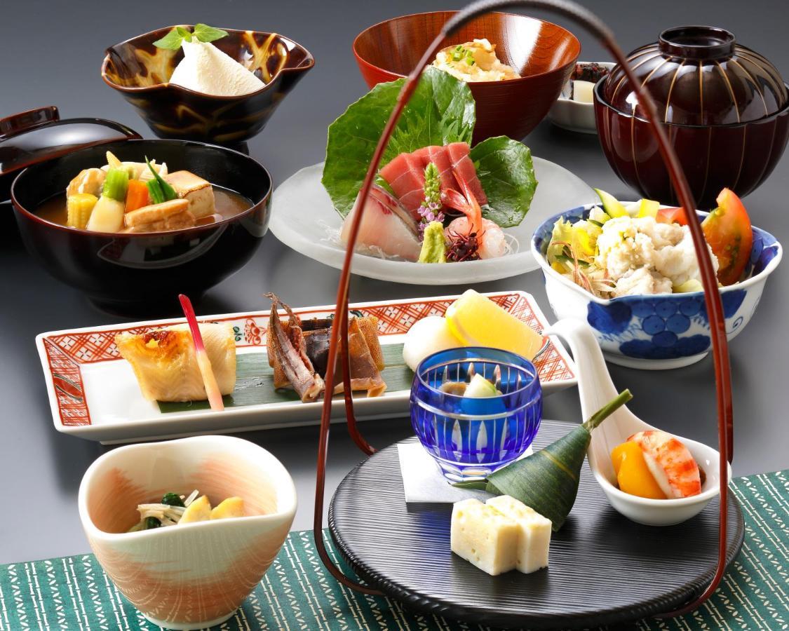 Marunouchi Hotel Τόκιο Εξωτερικό φωτογραφία A selection of Japanese cuisine