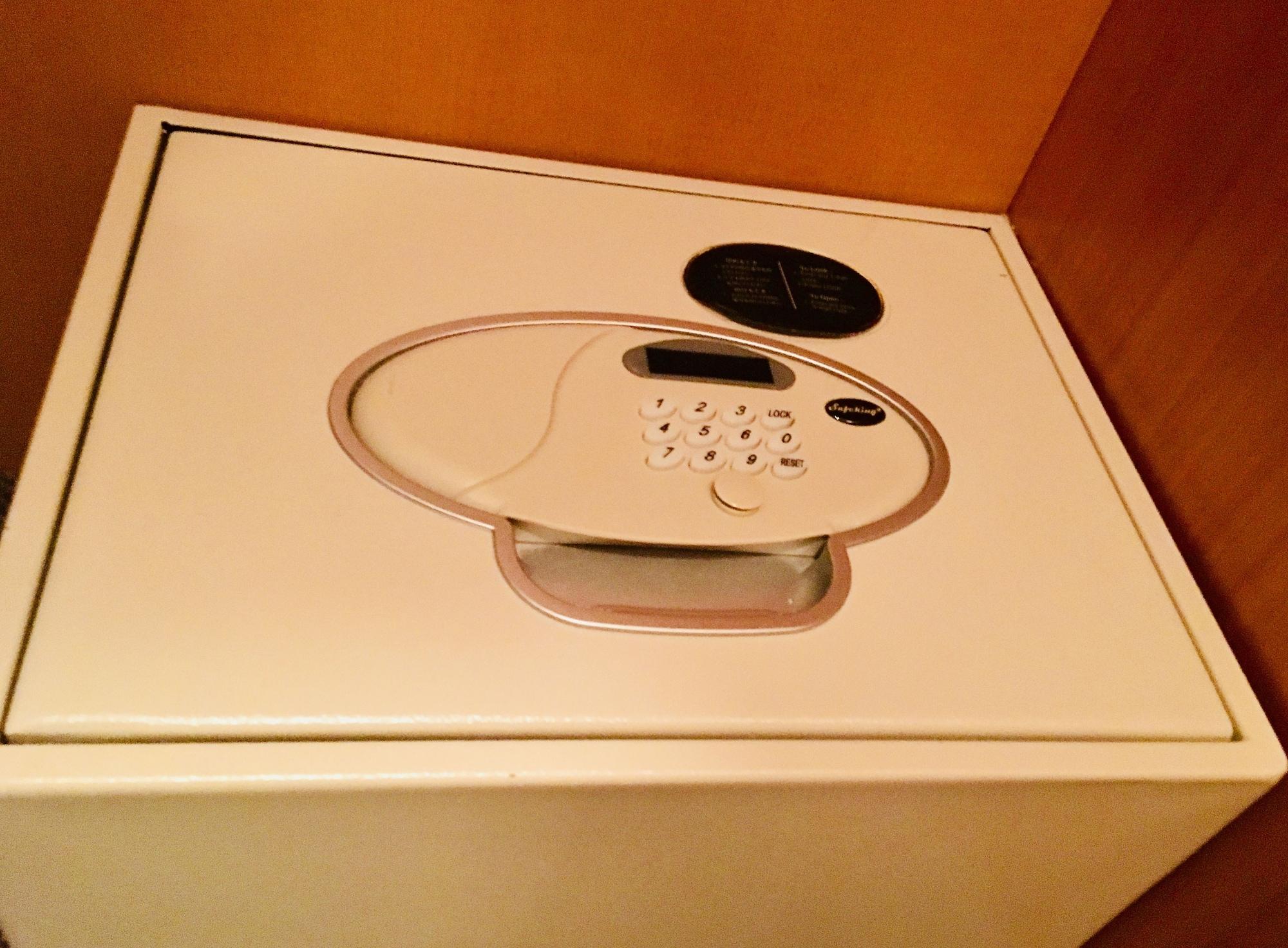 Marunouchi Hotel Τόκιο Εξωτερικό φωτογραφία A safe